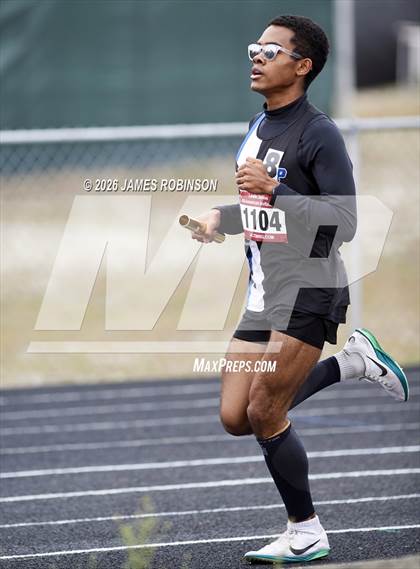 Thumbnail 1 in lewis James Invitational (4x800m) photogallery.