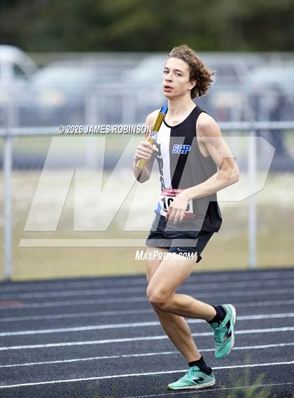 Thumbnail 3 in lewis James Invitational (4x800m) photogallery.