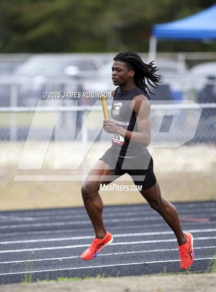 Thumbnail 2 in lewis James Invitational (4x800m) photogallery.