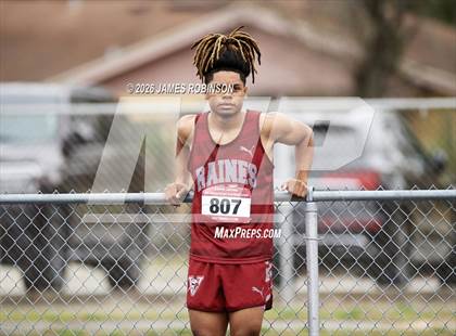 Thumbnail 2 in lewis James Invitational (4x800m) photogallery.