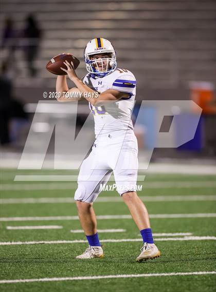 Thumbnail 1 in Brock vs Early (UIL 3A Bi-district Playoff)  photogallery.