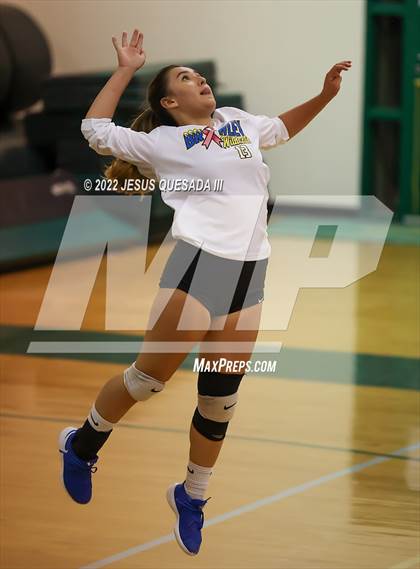 Thumbnail 2 in Brawley @ Holtville photogallery.
