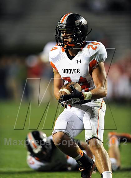 Thumbnail 3 in Opelika vs. Hoover (AHSAA 6A Final) photogallery.