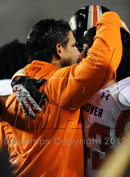 Thumbnail 3 in Opelika vs. Hoover (AHSAA 6A Final) photogallery.