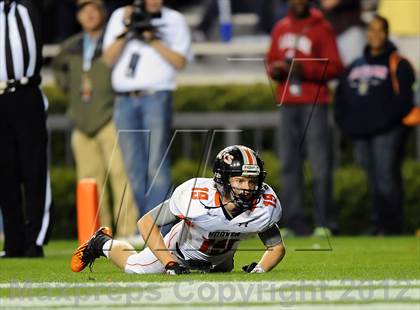 Thumbnail 3 in Opelika vs. Hoover (AHSAA 6A Final) photogallery.