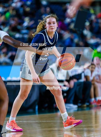 Thumbnail 3 in Union vs. Glacier Peak (WIAA 4A Round of 12) photogallery.