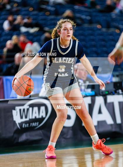 Thumbnail 1 in Union vs. Glacier Peak (WIAA 4A Round of 12) photogallery.
