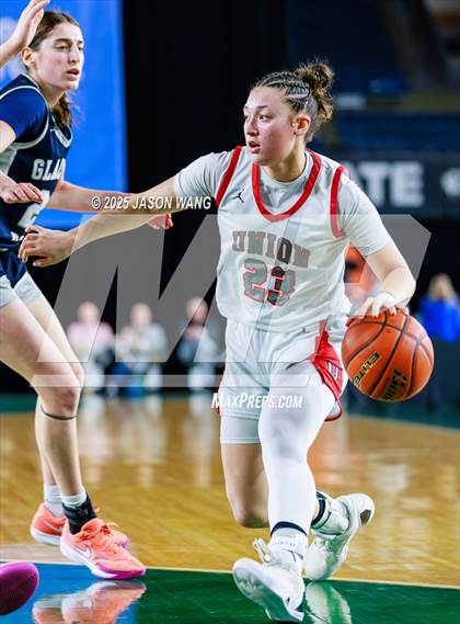 Thumbnail 2 in Union vs. Glacier Peak (WIAA 4A Round of 12) photogallery.