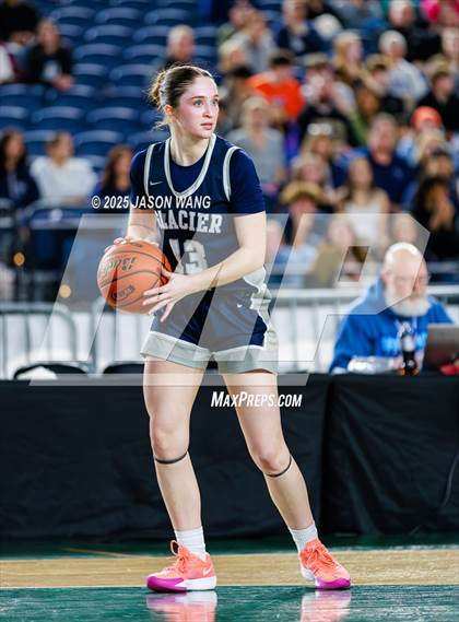 Thumbnail 1 in Union vs. Glacier Peak (WIAA 4A Round of 12) photogallery.