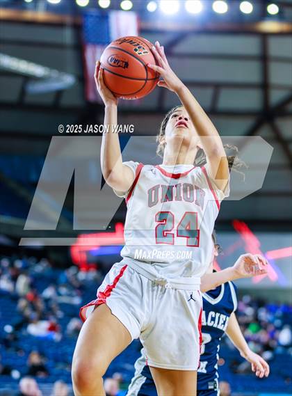 Thumbnail 1 in Union vs. Glacier Peak (WIAA 4A Round of 12) photogallery.