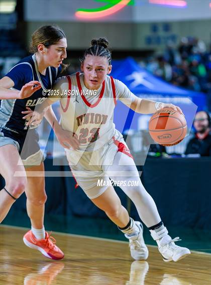 Thumbnail 1 in Union vs. Glacier Peak (WIAA 4A Round of 12) photogallery.