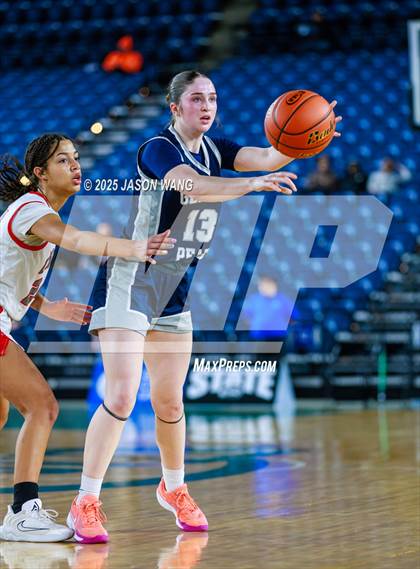 Thumbnail 3 in Union vs. Glacier Peak (WIAA 4A Round of 12) photogallery.
