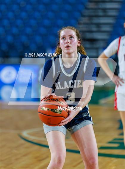 Thumbnail 2 in Union vs. Glacier Peak (WIAA 4A Round of 12) photogallery.