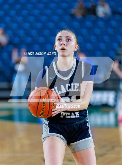 Thumbnail 1 in Union vs. Glacier Peak (WIAA 4A Round of 12) photogallery.