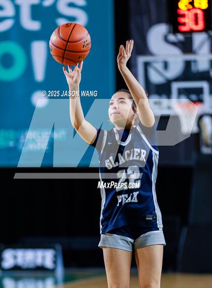 Thumbnail 2 in Union vs. Glacier Peak (WIAA 4A Round of 12) photogallery.
