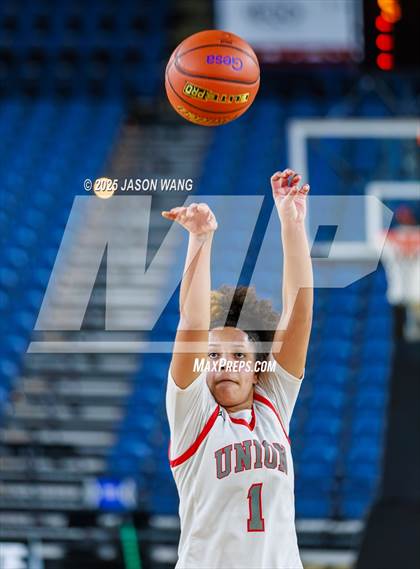 Thumbnail 3 in Union vs. Glacier Peak (WIAA 4A Round of 12) photogallery.