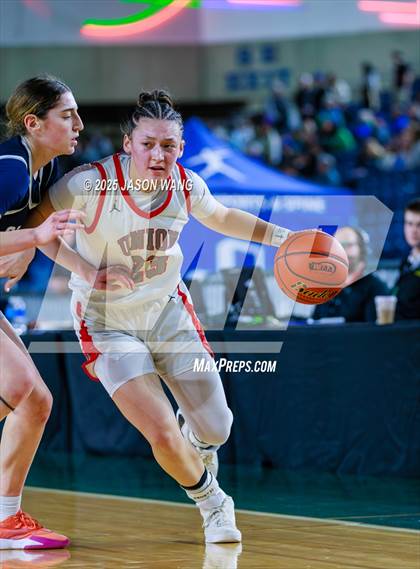 Thumbnail 3 in Union vs. Glacier Peak (WIAA 4A Round of 12) photogallery.