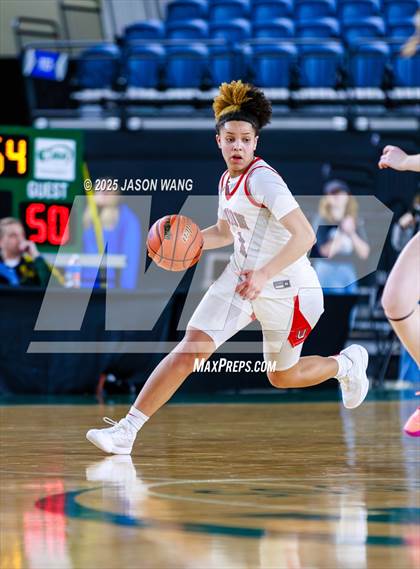 Thumbnail 1 in Union vs. Glacier Peak (WIAA 4A Round of 12) photogallery.