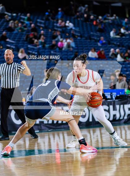 Thumbnail 3 in Union vs. Glacier Peak (WIAA 4A Round of 12) photogallery.