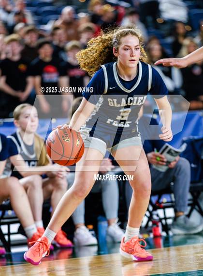 Thumbnail 3 in Union vs. Glacier Peak (WIAA 4A Round of 12) photogallery.
