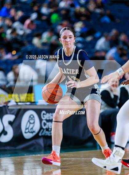 Thumbnail 3 in Union vs. Glacier Peak (WIAA 4A Round of 12) photogallery.