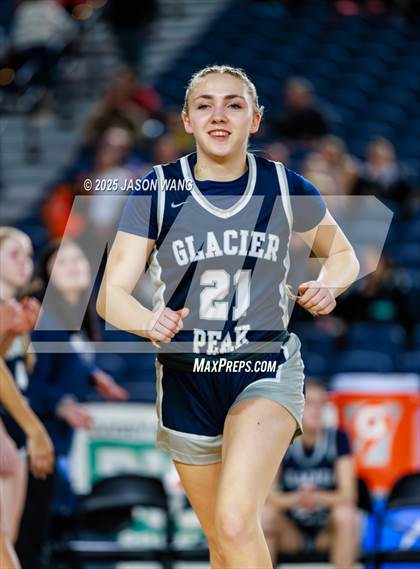 Thumbnail 1 in Union vs. Glacier Peak (WIAA 4A Round of 12) photogallery.