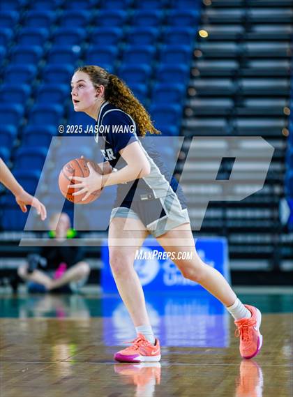Thumbnail 1 in Union vs. Glacier Peak (WIAA 4A Round of 12) photogallery.