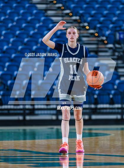 Thumbnail 1 in Union vs. Glacier Peak (WIAA 4A Round of 12) photogallery.