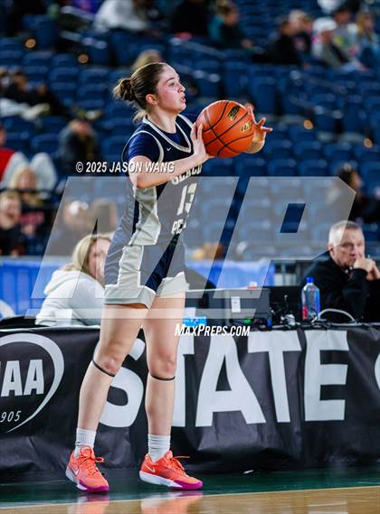 Thumbnail 3 in Union vs. Glacier Peak (WIAA 4A Round of 12) photogallery.