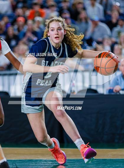 Thumbnail 3 in Union vs. Glacier Peak (WIAA 4A Round of 12) photogallery.