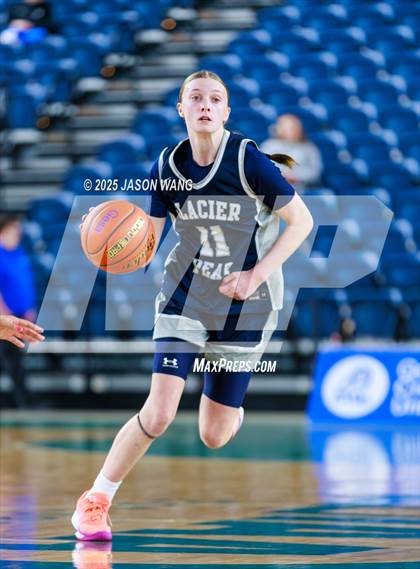 Thumbnail 1 in Union vs. Glacier Peak (WIAA 4A Round of 12) photogallery.