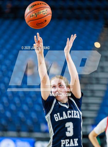 Thumbnail 3 in Union vs. Glacier Peak (WIAA 4A Round of 12) photogallery.