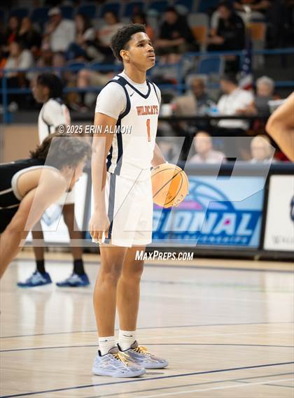 Thumbnail 2 in Fultondale vs. Brooks (AHSAA 4A Regional First Round) photogallery.