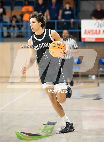 Thumbnail 3 in Fultondale vs. Brooks (AHSAA 4A Regional First Round) photogallery.