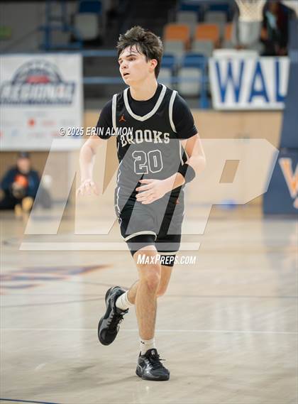Thumbnail 2 in Fultondale vs. Brooks (AHSAA 4A Regional First Round) photogallery.