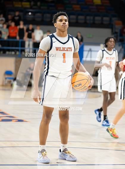 Thumbnail 1 in Fultondale vs. Brooks (AHSAA 4A Regional First Round) photogallery.