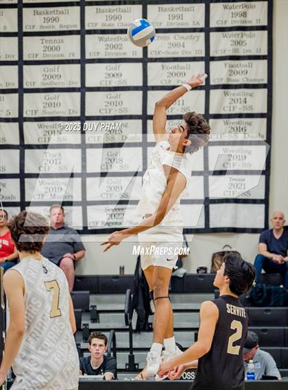 Thumbnail 2 in Mater Dei @ Servite photogallery.