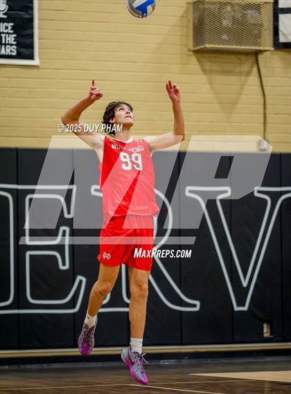 Thumbnail 2 in Mater Dei @ Servite photogallery.