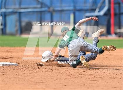 Thumbnail 2 in Mountain Vista vs. Horizon (CHSAA 5A Region 4 - 1st Round) photogallery.