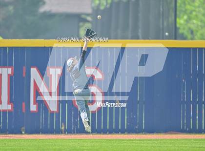 Thumbnail 3 in Mountain Vista vs. Horizon (CHSAA 5A Region 4 - 1st Round) photogallery.