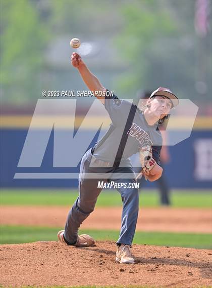 Thumbnail 3 in Mountain Vista vs. Horizon (CHSAA 5A Region 4 - 1st Round) photogallery.