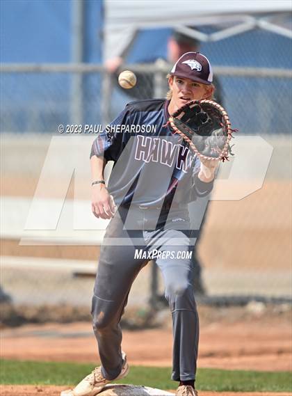 Thumbnail 2 in Mountain Vista vs. Horizon (CHSAA 5A Region 4 - 1st Round) photogallery.
