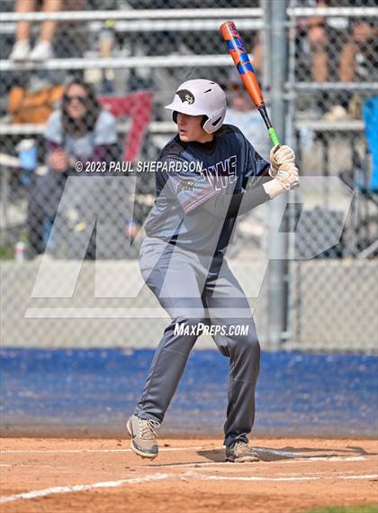 Thumbnail 1 in Mountain Vista vs. Horizon (CHSAA 5A Region 4 - 1st Round) photogallery.