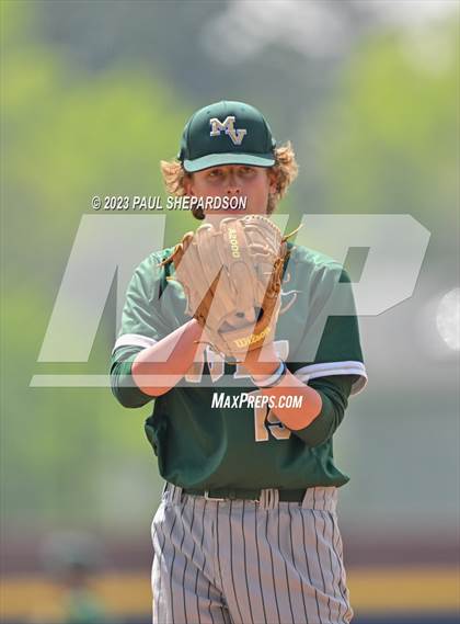 Thumbnail 3 in Mountain Vista vs. Horizon (CHSAA 5A Region 4 - 1st Round) photogallery.