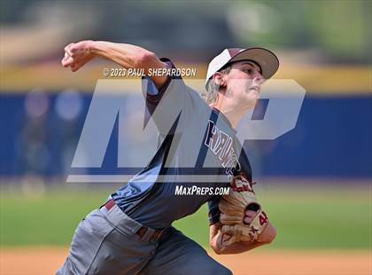 Thumbnail 2 in Mountain Vista vs. Horizon (CHSAA 5A Region 4 - 1st Round) photogallery.
