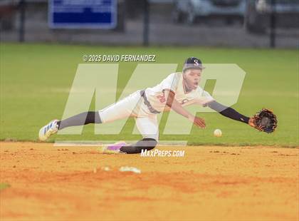 Thumbnail 2 in Varsity Lumberton @ South View photogallery.