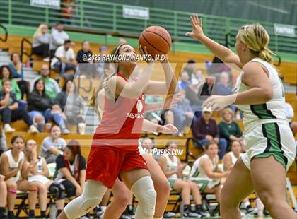 Thumbnail 1 in Union City @ Yorktown (Scrimmage)  photogallery.