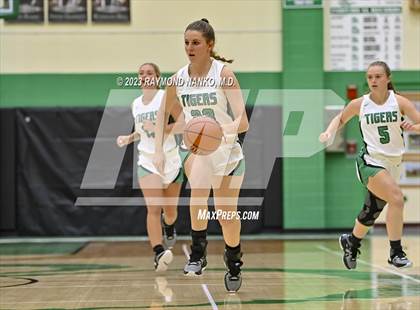 Thumbnail 3 in Union City @ Yorktown (Scrimmage)  photogallery.