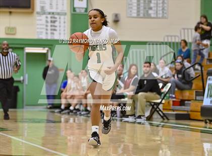 Thumbnail 2 in Union City @ Yorktown (Scrimmage)  photogallery.