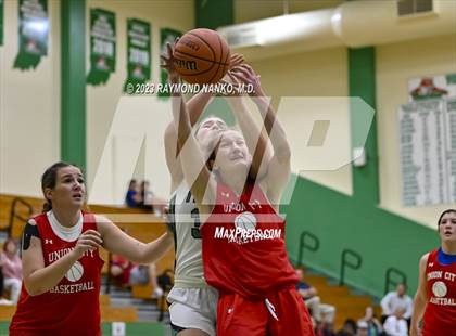 Thumbnail 2 in Union City @ Yorktown (Scrimmage)  photogallery.